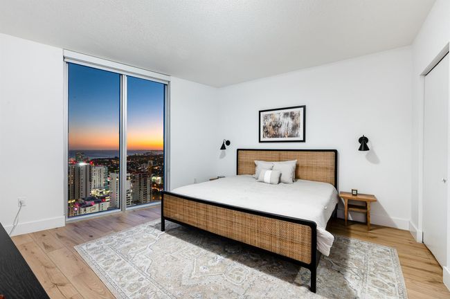 APT-4012 - 185 Sw 7 Th St, Condo with 2 bedrooms, 3 bathrooms and null parking in Miami FL | Image 7