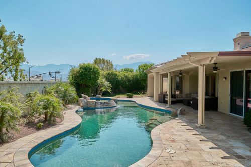9 Cartier Ct, Rancho Mirage, CA, 92270-2712 | Card Image