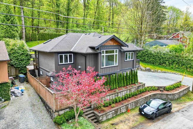 2201 Hope Street, House other with 5 bedrooms, 3 bathrooms and 4 parking in Port Moody BC | Image 3