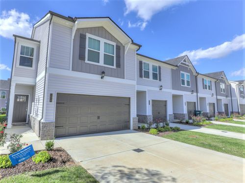 2402 Snohomish St, Lebanon, TN, 37087-3198 | Card Image