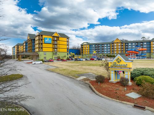 1317-225 Collier Dr, Sevierville, TN, 37862-6911 | Card Image