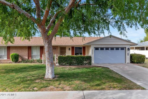10303 W Prairie Hills Cir, Sun City, AZ, 85351-1947 | Card Image