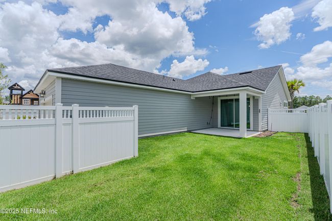 575 Buttonwood Loop, House other with 3 bedrooms, 2 bathrooms and null parking in Yulee FL | Image 39