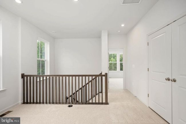 10170 Queens Way, Townhouse with 4 bedrooms, 4 bathrooms and null parking in MANASSAS VA | Image 38