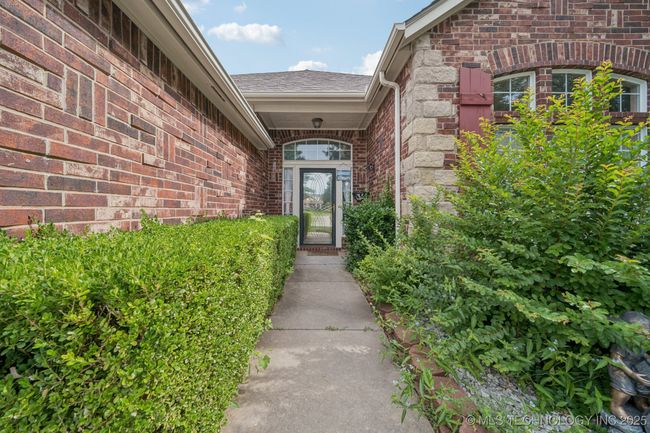 7440 Indianola St, House other with 3 bedrooms, 2 bathrooms and null parking in Broken Arrow OK | Image 4