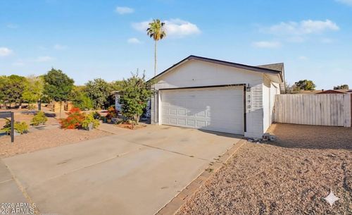3907 W Paradise Drive, Phoenix, AZ, 85029 | Card Image