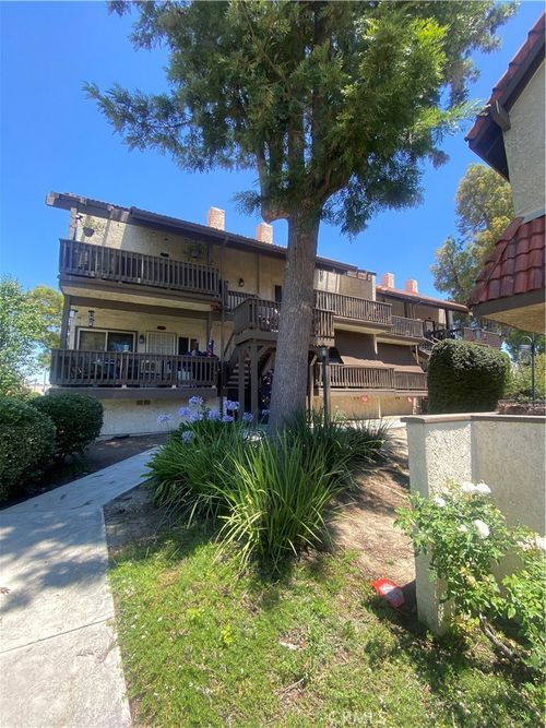 6-27661 Nugget Dr, Canyon Country, CA, 91387-3585 | Card Image