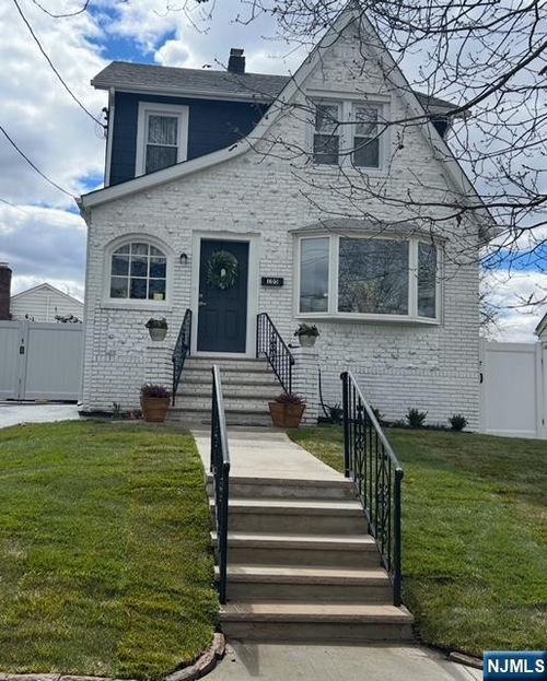 105 Jauncey Ave, North Arlington, NJ, 07031-4705 | Card Image