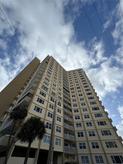 apt-1501-1200 Hibiscus Ave, Pompano Beach, FL, 33062-6570 | Card Image