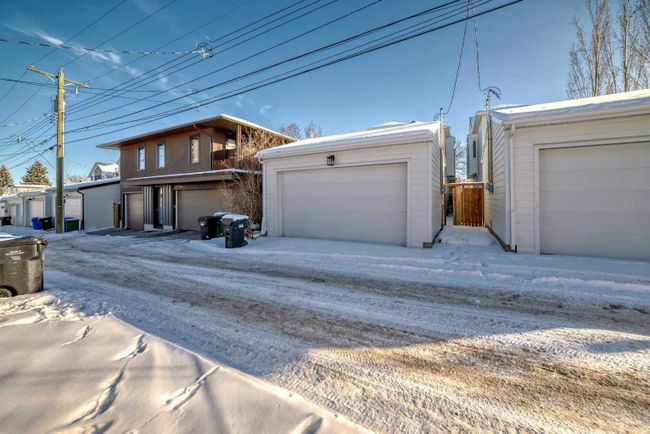 2044 41 Avenue Sw, Home with 4 bedrooms, 3 bathrooms and 2 parking in Calgary AB | Image 44