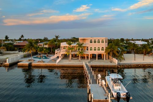 3742 Seagrape St, Big Pine Key, FL, 33043-6115 | Card Image