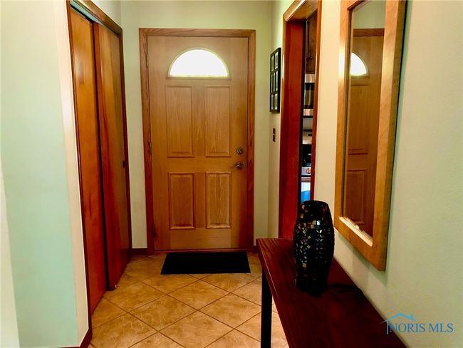 22915 W Walnut Ln, House other with 3 bedrooms, 2 bathrooms and 1 parking in Genoa OH | Image 6