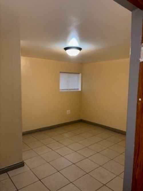 6541 S Artesian Ave, Chicago, IL, 60629-1304 | Card Image
