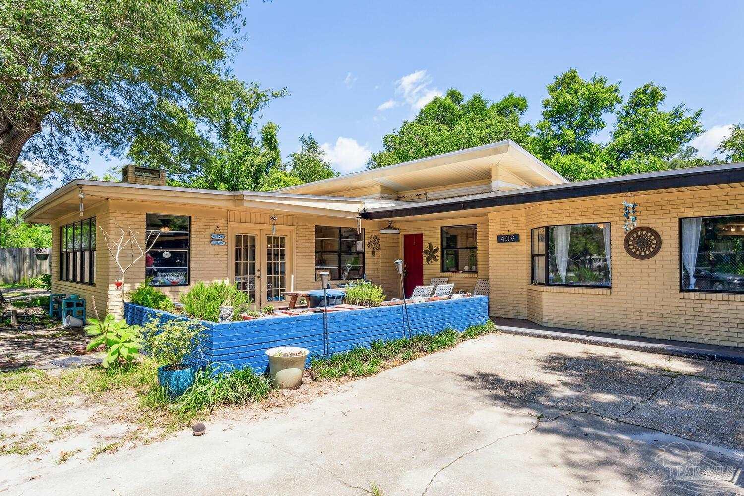 Bremen Ave, Pensacola, FL 32507