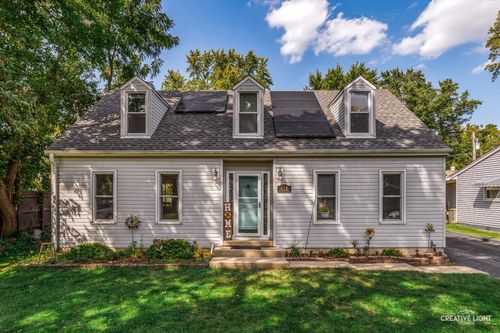 818 Menominee Dr, Lake In The Hills, IL, 60156-1516 | Card Image