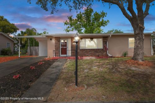 4537 Cynthia Ln, SPRING HILL, FL, 34606-1720 | Card Image