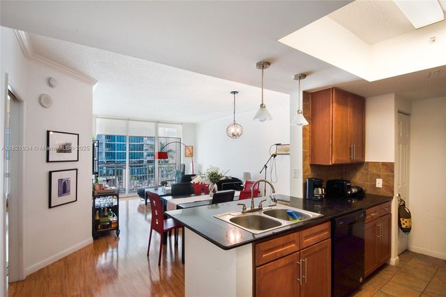 APT-626 - 2000 N Bayshore Dr, Condo with 1 bedrooms, 1 bathrooms and null parking in Miami FL | Image 8