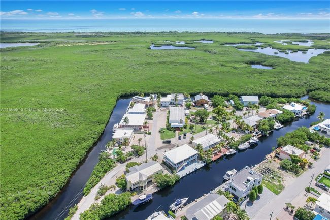 127 - 127 S Layton Dr, House other with 3 bedrooms, 2 bathrooms and null parking in Long Key FL | Image 41