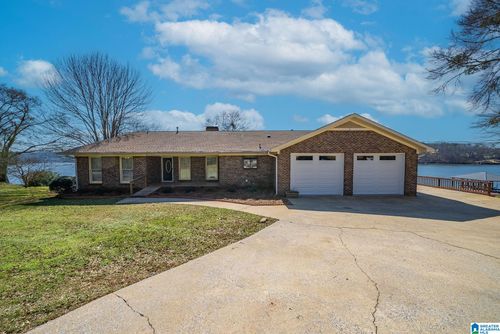70 Camelot Ln, TALLADEGA, AL, 35160-8216 | Card Image
