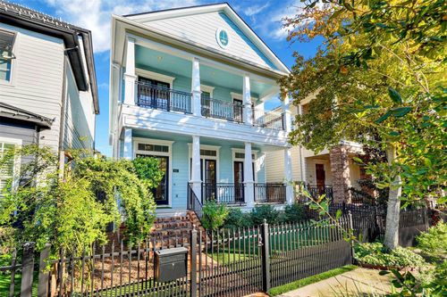 612 Rutland St, Houston, TX, 77007-2415 | Card Image