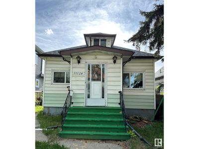 11128 95a St Nw, House other with 3 bedrooms, 2 bathrooms and null parking in Edmonton AB | Image 2