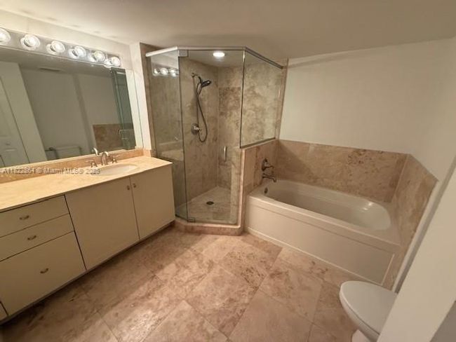 1710 - 3232 Sw 22 Nd Ter, Condo with 2 bedrooms, 2 bathrooms and null parking in Miami FL | Image 18