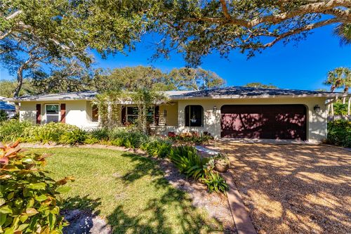 935 Tulip Ln, Vero Beach, FL, 32963-2102 | Card Image