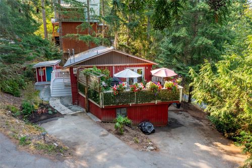 3617 Foc-Sle Rd, Pender Island, BC, V0N2M0 | Card Image