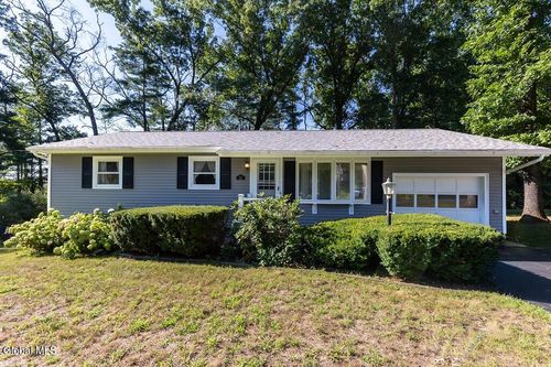 32 Birchwood Ln, Ballston Spa, NY, 12020-2465 | Card Image