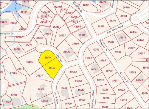 100 Discreet Street, Horseshoe Bay, TX, 78657 | Card Image