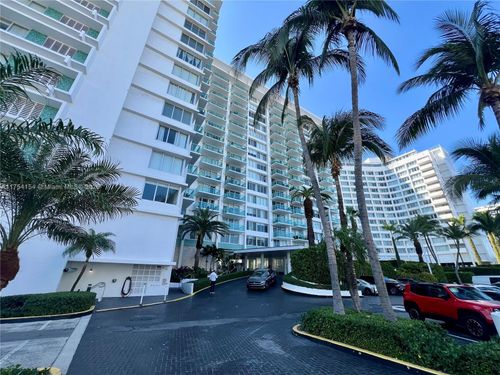 908-1000 West Ave, Miami Beach, FL, 33139-4723 | Card Image