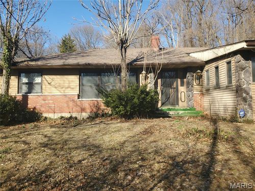 9005 Lebanon Rd, Belleville, IL, 62223-1502 | Card Image