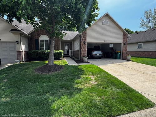 30-312 Redmaple Lane, Brighton, MI, 48116 | Card Image