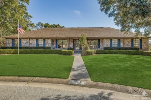 2450 Bluffs Cir, Pensacola, FL, 32503-5833 | Card Image