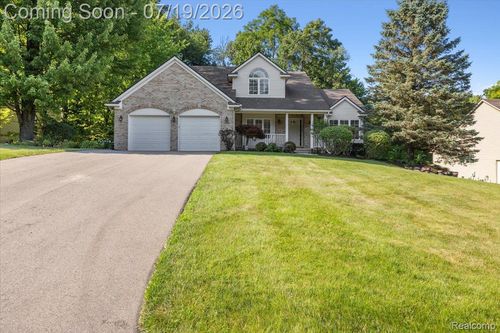 3052 Ridley Way, Howell, MI, 48843-1124 | Card Image