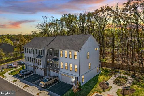 14665 Battery Ridge Ln, CENTREVILLE, VA, 20120-2897 | Card Image