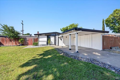 945 Laurel Way, Rio Vista, CA, 94571-1319 | Card Image