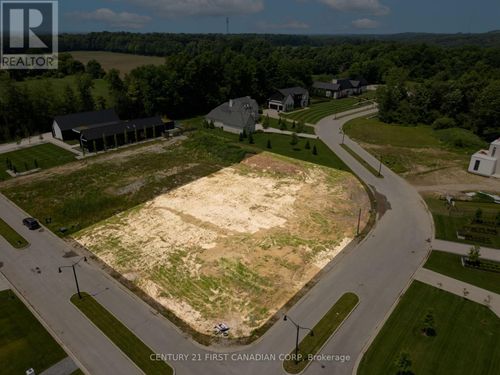 3870 Southwinds Dr, London, ON, N6P1E6 | Card Image