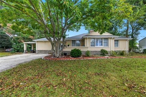 214 E Chester St, Norfolk, VA, 23503-4908 | Card Image