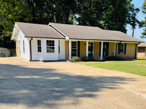 10791 Chateau Rd, Olive Branch, MS, 38654-7971 | Card Image