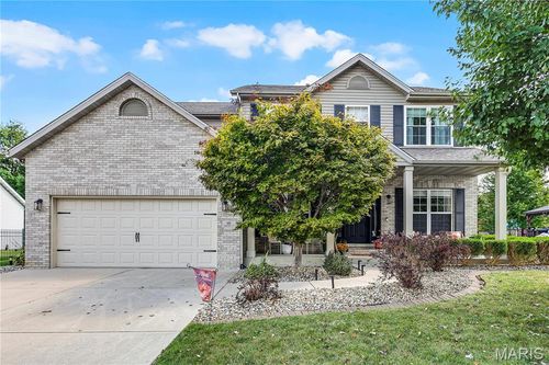 18 Shiloh Dr, Edwardsville, IL, 62025-3212 | Card Image
