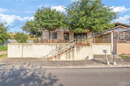 700 N East St, Rio Grande City, TX, 78582-3515 | Card Image