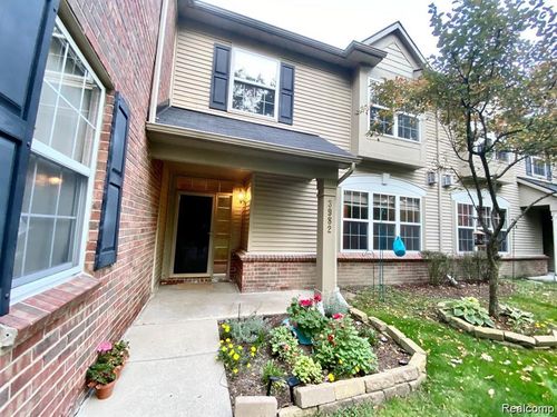3982 Norwich Dr, Canton, MI, 48188-7232 | Card Image