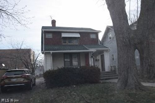 2015 Baxterly Ave, Lakewood, OH, 44107-6027 | Card Image