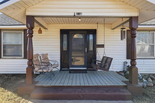 210 S Oak Avenue, Hennessey, OK, 73742 | Card Image