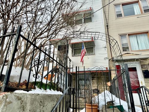 173 Baldwin Ave, Jersey City, NJ, 07306-1901 | Card Image