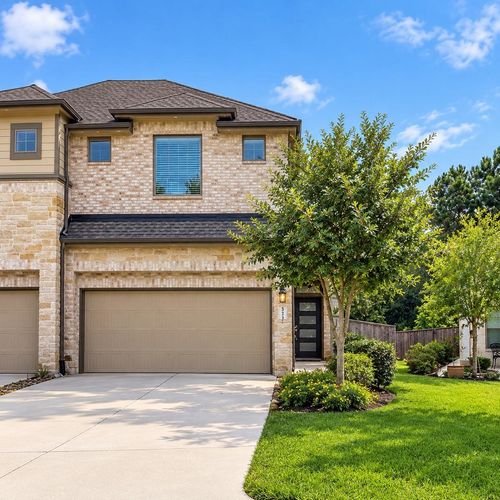 323 N Spotted Fern Dr, Montgomery, TX, 77316-1013 | Card Image