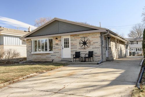 2018 N 114th Street, Wauwatosa, WI, 53226 | Card Image