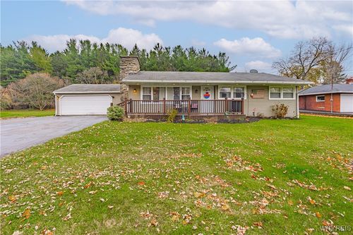 7172 Rochester Rd, Lockport, NY, 14094-1641 | Card Image