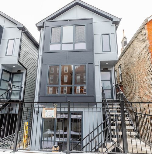 3-2307 19th St, Chicago, IL, 60608-2731 | Card Image